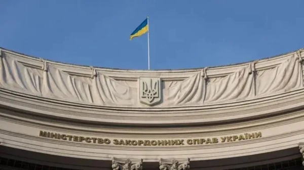АіФ UA 16 МЗС України спростовує фейки про розробку біологічної зброї