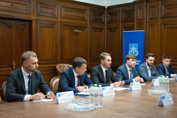 АіФ UA 20 Кравченко прагне посилити докази агресії РФ завдяки ФБР