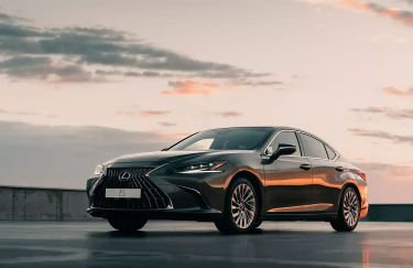 Lexus ES: Ваш преміальний вибір для міста та щоденних поїздок
