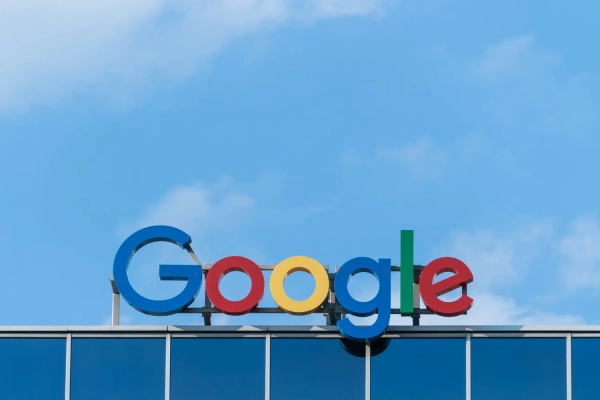 Німецький суд постановив: Google відповідає за відгуки від штучного інтелекту