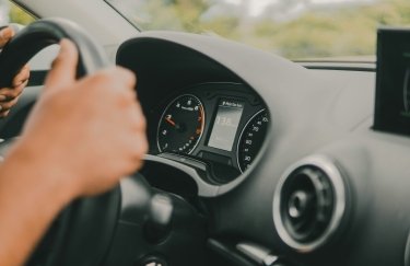 “Дія” трансформує автоперереєстрацію: майже 30% автівок вже змінило власників через застосунок