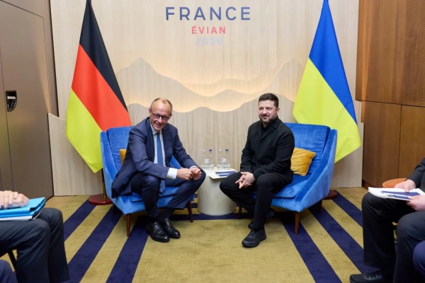 Зеленський та Мерц окреслили стратегію зміцнення обороноздатності України задля досягнення миру 3 Зеленський та Мерц окреслили стратегію зміцнення обороноздатності України задля досягнення миру 3