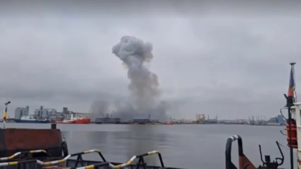 АіФ UA 33 Румунський порт сколихнув вибух: морський дрон, аналогічний українським, зруйнував спокій Констанци