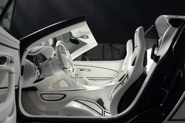 Деталі інтер'єру Bugatti W16 Mistral Blanc Éternel