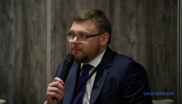 Кривонос: Рік потому – відпрацьовуємо мандат довіри, здобутий на протестах 8 Кривонос: Рік потому – відпрацьовуємо мандат довіри, здобутий на протестах 8