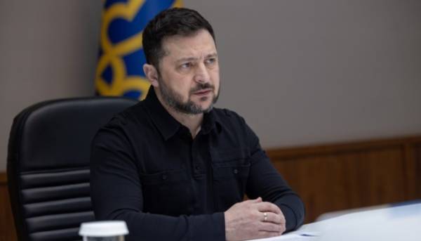 АіФ UA 18 Зеленський: Слухаємо зворотний зв’язок для зміцнення армії