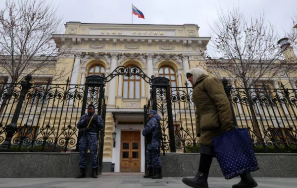 АіФ UA 6 Банківський колапс у росії: розвідка ЄС б’є на сполох через військові наслідки