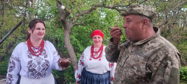Зробіть справжній ароматний напій: як приготувати бузиняк вдома 11 Зробіть справжній ароматний напій: як приготувати бузиняк вдома 11