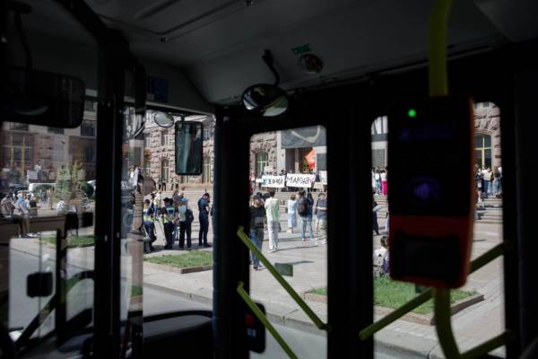 Кияни проти цін на комуналку: як вижити після тарифного удару 14 Кияни проти цін на комуналку: як вижити після тарифного удару 14
