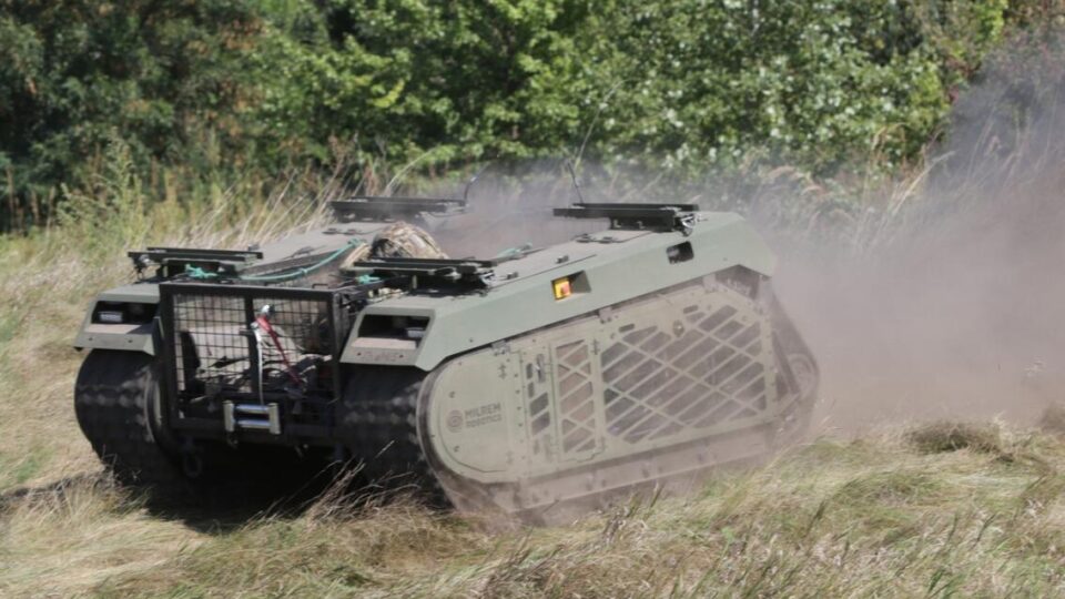 Як військовим отримати допомогу на оздоровлення: детальний посібник з оформлення рапорту в Армія+ 38 «У деяких місцях бійцям потрібно проходити до позицій по 15 кілометрів»: під Покровськом кілзона не дає змоги їздити