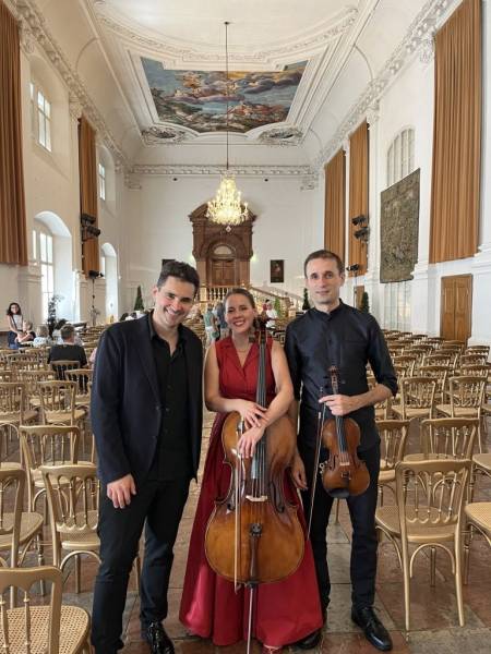 Lyatoshynsky Trio тріумфує на відкритті Зальцбурзького фестивалю 7 Lyatoshynsky Trio тріумфує на відкритті Зальцбурзького фестивалю 7