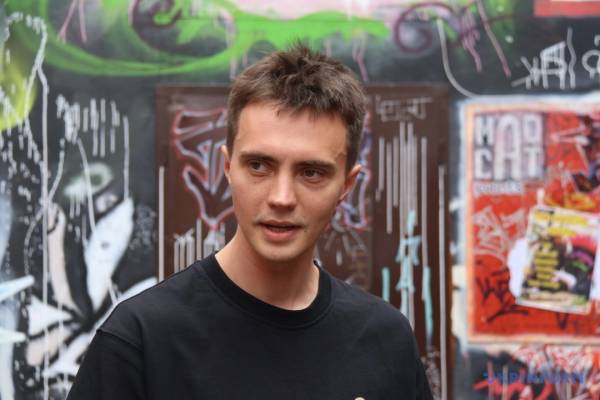 "Місто" оживає: герої дорослішають під пульс війни та техно-бітів 13