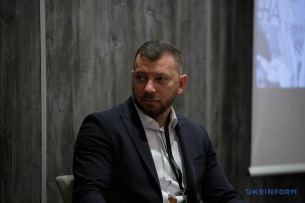 Кривонос: Рік потому – відпрацьовуємо мандат довіри, здобутий на протестах 7 Кривонос: Рік потому – відпрацьовуємо мандат довіри, здобутий на протестах 7
