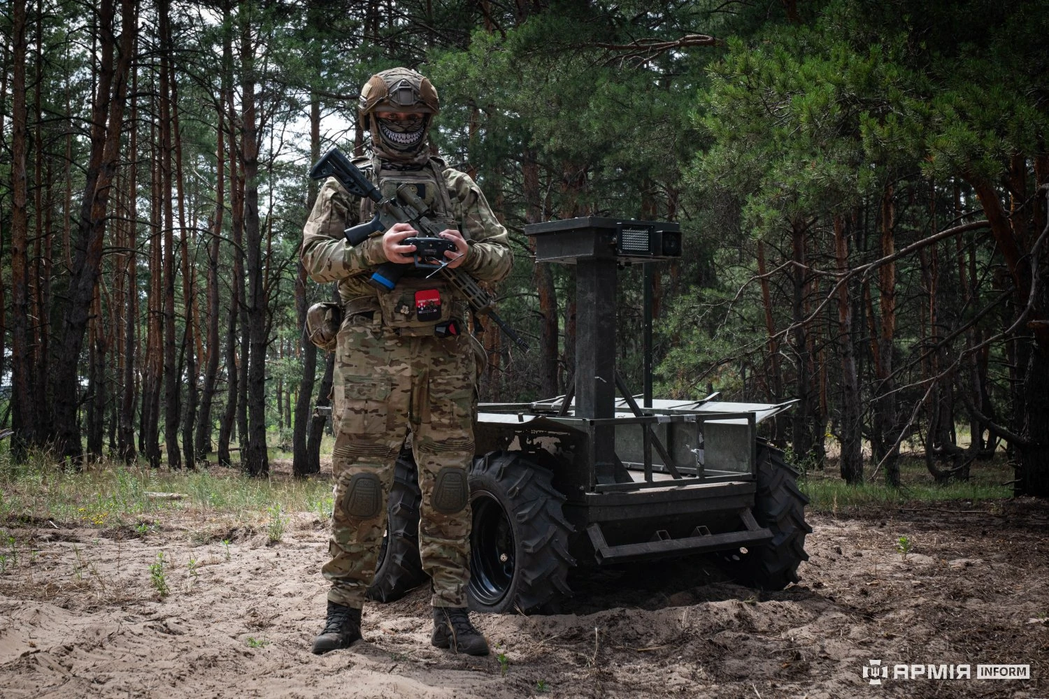 АіФ UA 52 Трьохколісний транспорт рятує життя: доставка вантажів на передову