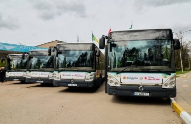 Ринок автобусів: зростання обсягів, падіння попиту на нове 13