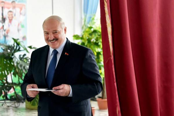 Як посол Трампа зумів розговорити Лукашенка: горілка і жарти 11