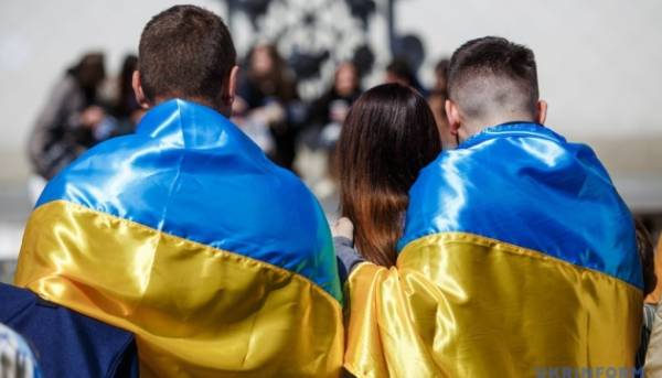 Українці в ЄС: понад 4,4 мільйона під тимчасовим захистом 7 Українці в ЄС: понад 4,4 мільйона під тимчасовим захистом 7