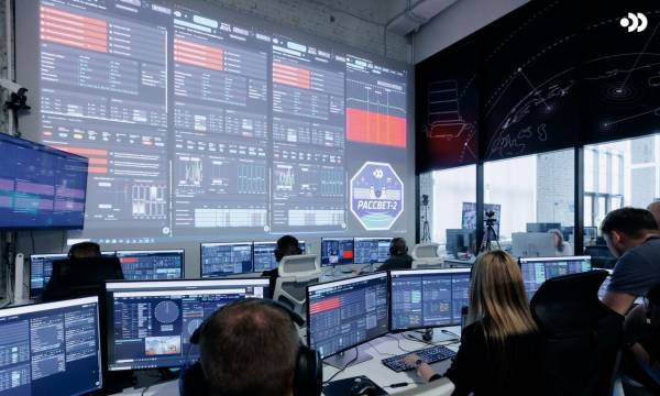 Україна вимагає виключення з системи «Рассвет» 6 Центр керування супутниками швидкісного інтернету за програмою „Рассвет“. 2024 рік. Росія. Фото: Компанія „Бюро 1440“