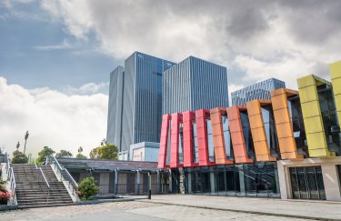Окупанти зруйнували мільйон квадратів складів на Київщині: як це вплине&hellip;