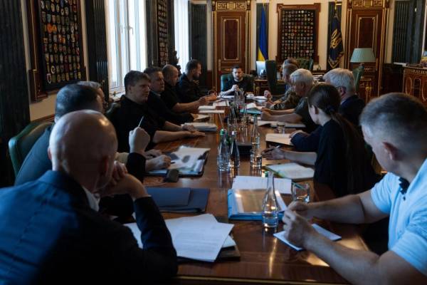 АіФ UA 36 Україна отримає власну балістику: Зеленський назвав терміни