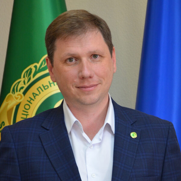 АіФ UA 60 Ректор НФаУ Олександр Кухтенко святкує день народження
