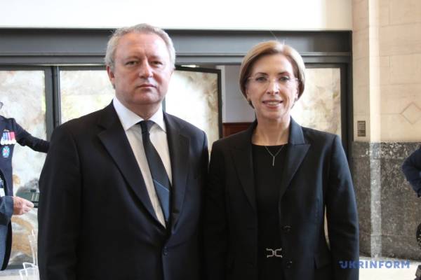 Роттердам: ексгумовано тіло полковника Євгена Коновальця 9 Роттердам: ексгумовано тіло полковника Євгена Коновальця 9