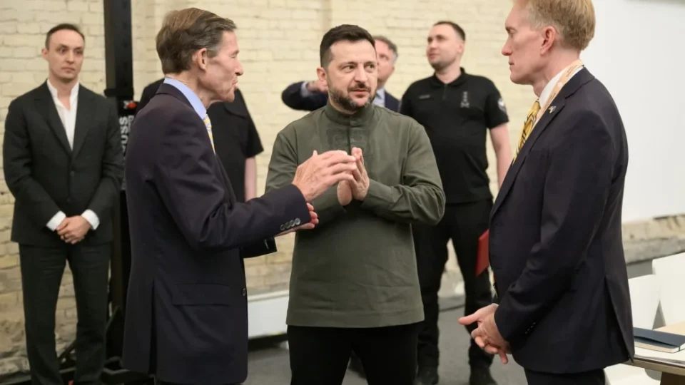 Президент під час зустрічі з сенаторами США закликав посилити санкції проти рф та допомогти Україні з ракетами для ППО
