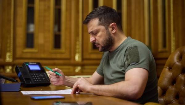 Президент започаткував День військ зв'язку та кібербезпеки ЗСУ 13 Президент започаткував День військ зв'язку та кібербезпеки ЗСУ 11