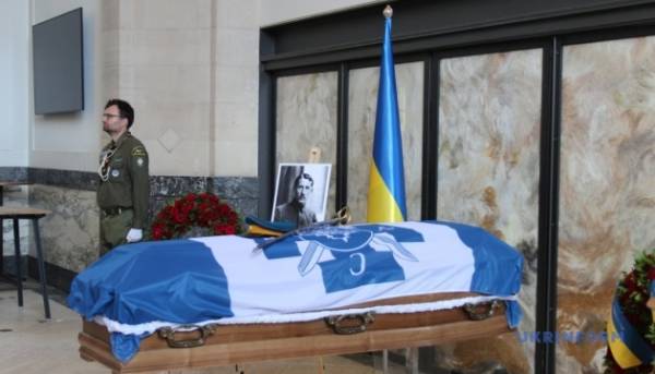Роттердам: ексгумовано тіло полковника Євгена Коновальця 3