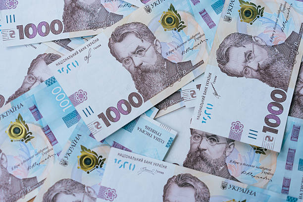 Українці за кордоном переказали 1,7 млрд доларів за пів року