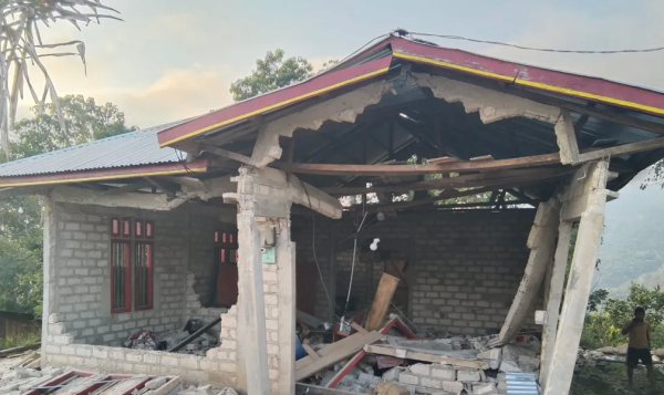 Землетрус в Індонезії: десятки загиблих 4
