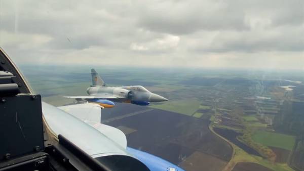 Винищувачі Mirage 2000
