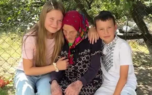 104-річна волинянка розкрила секрет довголіття: ранкові та вечірні ритуали 9 104-річна волинянка розкрила секрет довголіття: ранкові та вечірні ритуали 8