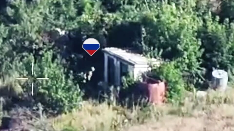 Вигнали з туалету: українські FPV змусили росіянина припуститися фатальної помилки
