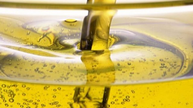 Оливкова олія у Британії вдвічі дорожча: підсумки дослідження 2 Ціна на оливкову олію у Великій Британії подвоїлася за п'ять років – дослідження