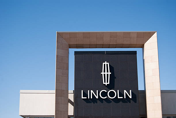 Ford зупинить імпорт позашляховиків Lincoln з Китаю