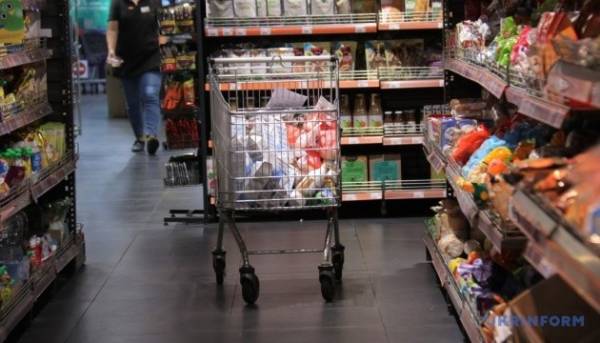Економісти: удари по складах не призведуть до дефіциту товарів 10