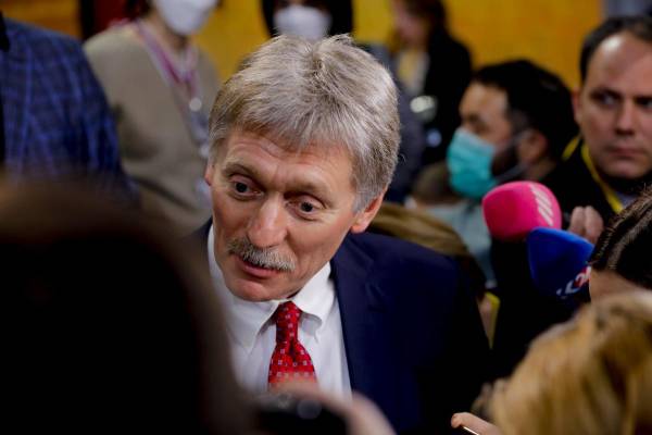 Пєсков: Мирних передумов для врегулювання конфлікту немає 8