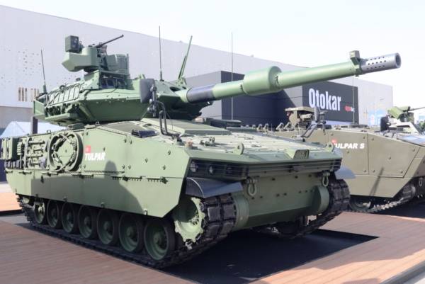 Otokar пропонує Бразилії БМП та легкий танк TULPAR