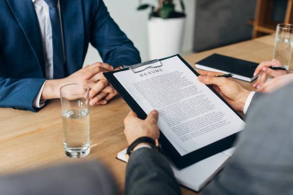 Як підліткам уникнути обману на роботі