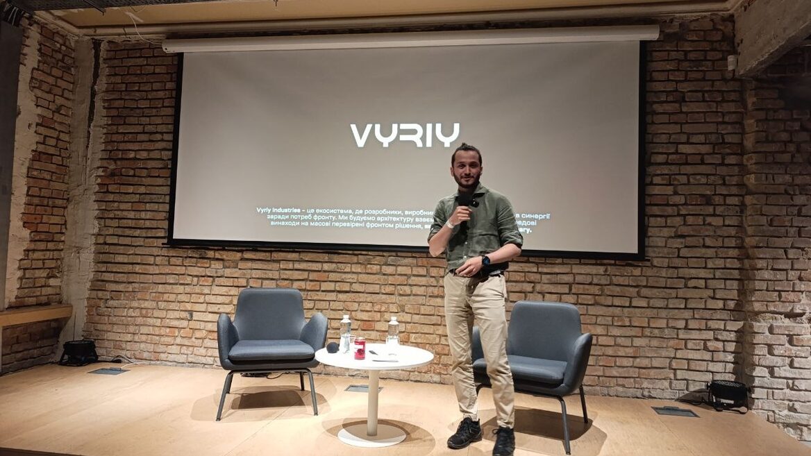 Фонд Inzhur відкриває доступ до корпоративних облігацій Vyriy Industries з дохідністю 25% річних 5 Головна робоча версія — «Хтось проїбався». Засновник Vyriy Олексій Бабенко розповів чому в компанії пройшли обшуки і як його ледь не вбив «Іскандер»