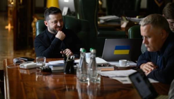 Зеленський і Пашинян обговорили актуальні питання співпраці
