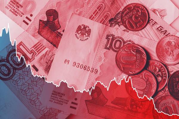 Росія знову стикається з паливною кризою на тлі вичерпання запасів рублів, а Україна завдає ударів по нафтопереробних заводах 5