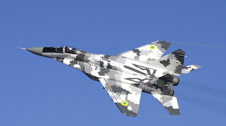 Винищувач МіГ-29 зазнав аварії на Одещині, пілот у безпеці 17
