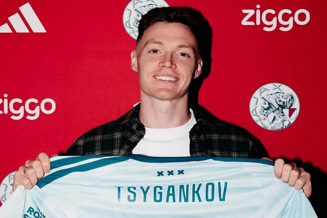 Циганков розкрив, хто переконав його перейти в "Аякс" 13 Циганков розкрив, хто переконав його перейти в "Аякс" 7