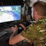 Наземні дрони доставляють на фронт усе — від борщу до холодильників 15