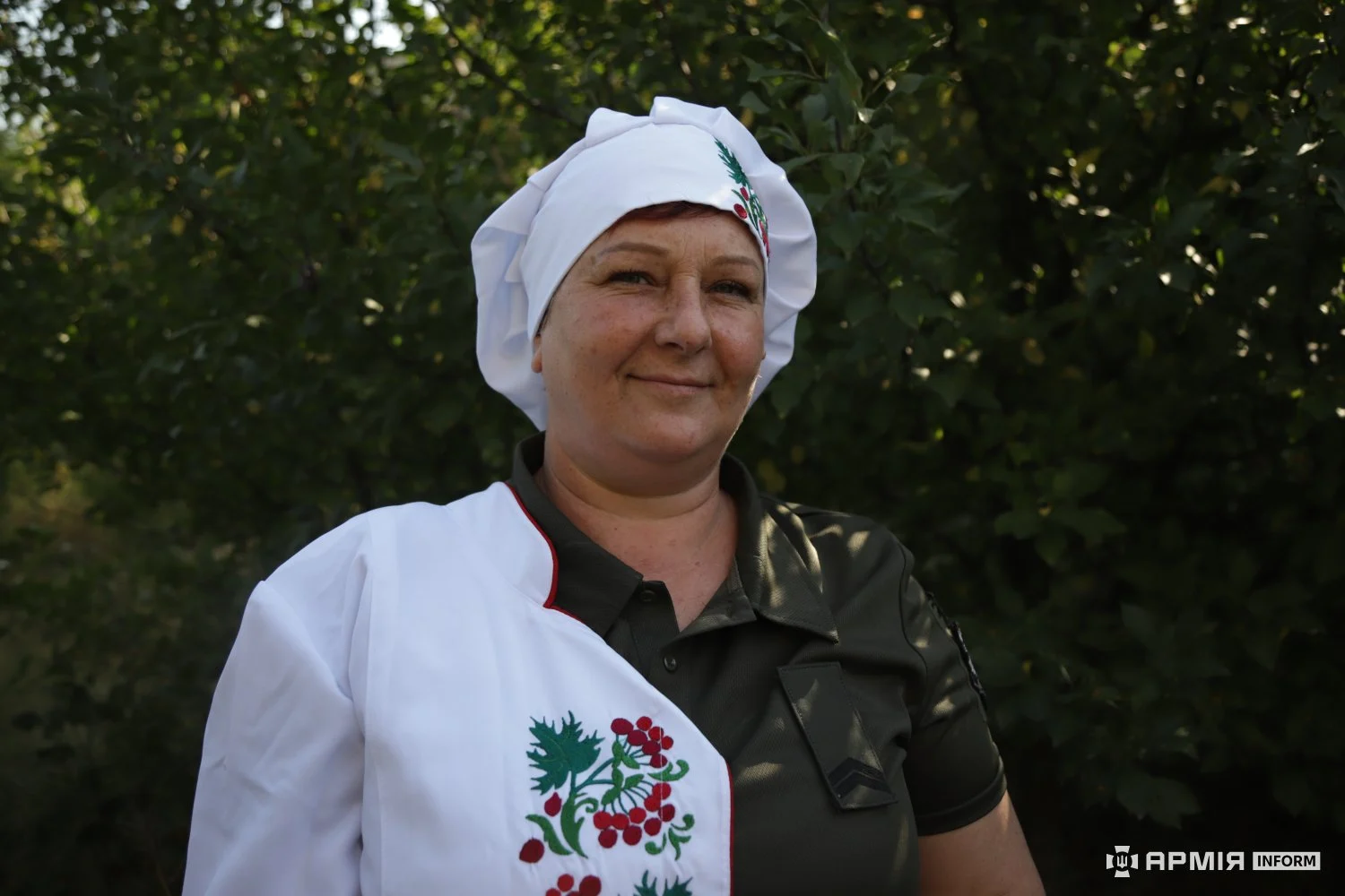 Польова кухня 40-ї артбригади: кухар Марія готує обіди з пів на п'яту ранку 17