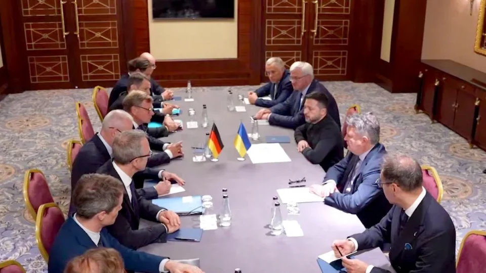 ЗСУ знищили понад тисячу окупантів та десятки одиниць техніки за добу 10