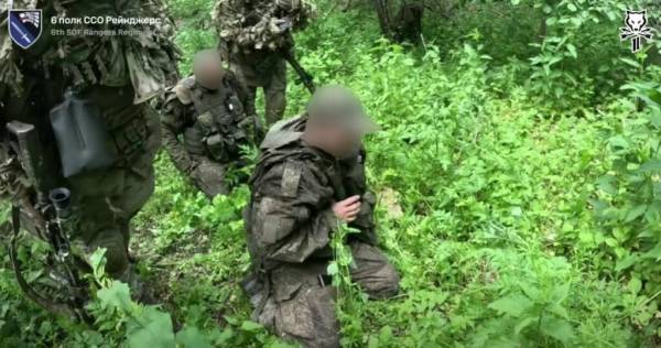Захоплені в полон 6-м полком Рейнджерів ССО ЗСУ російські військові.
