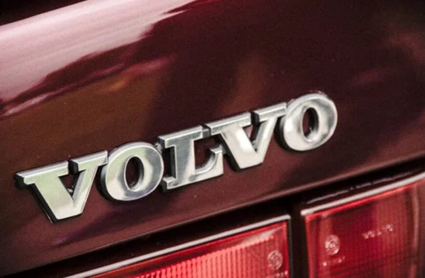 Volvo робить ставку на гібриди: причини неочікуваного повороту